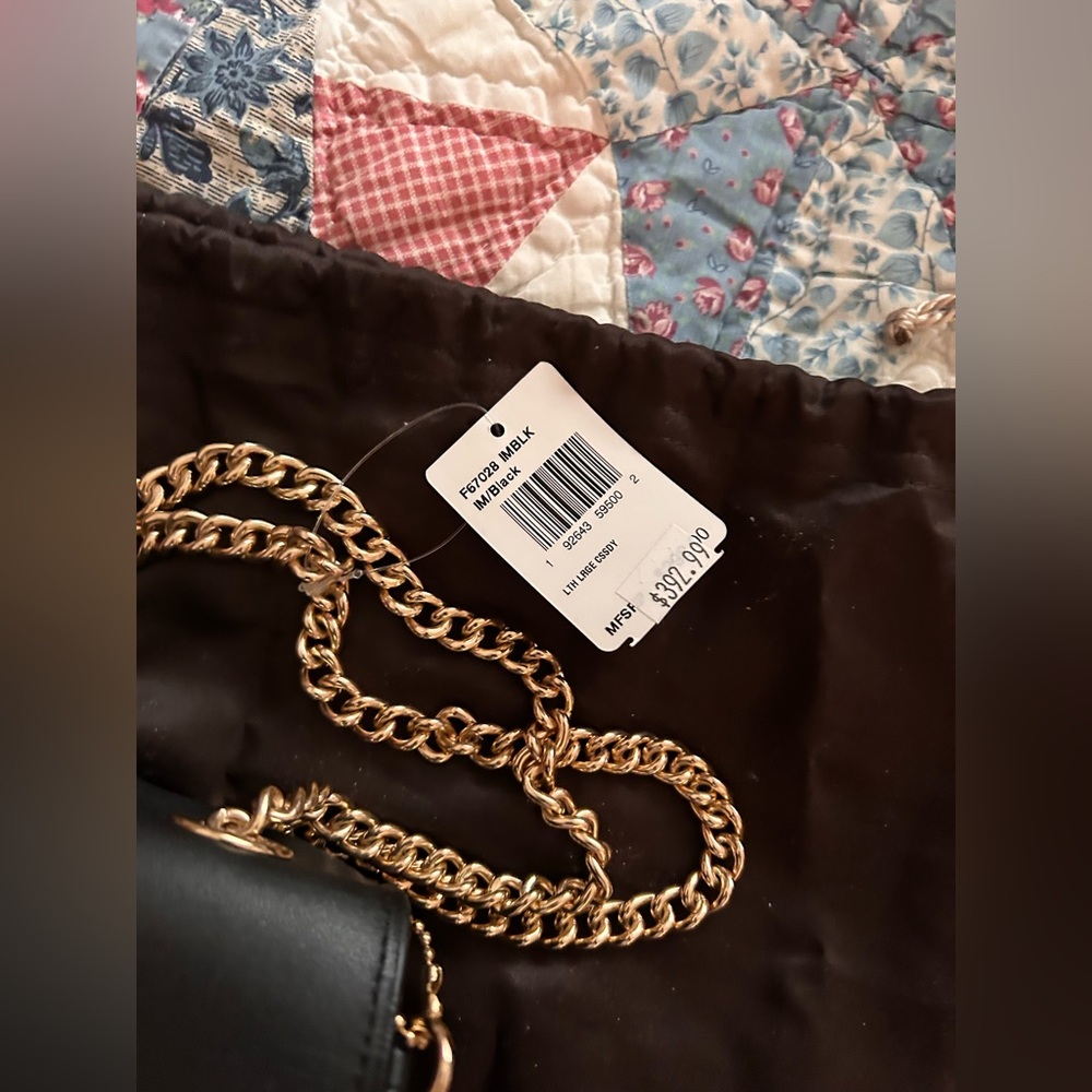 Coach Black Shoulder Bag with Gold Chain - Picture 2 of 5